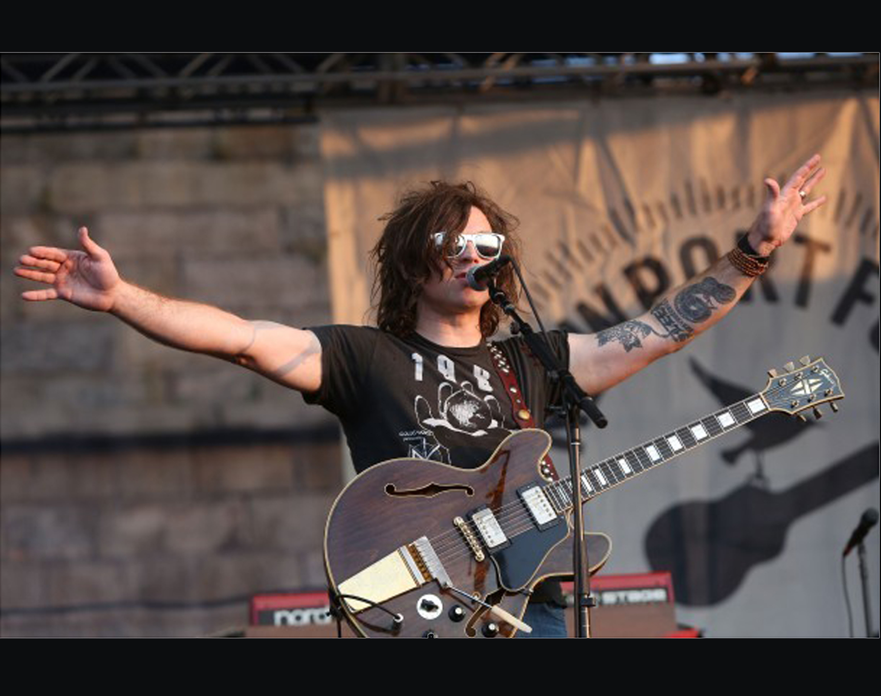 RyanAdams2014-07-25NewportFolkFestivalRI (2).jpg